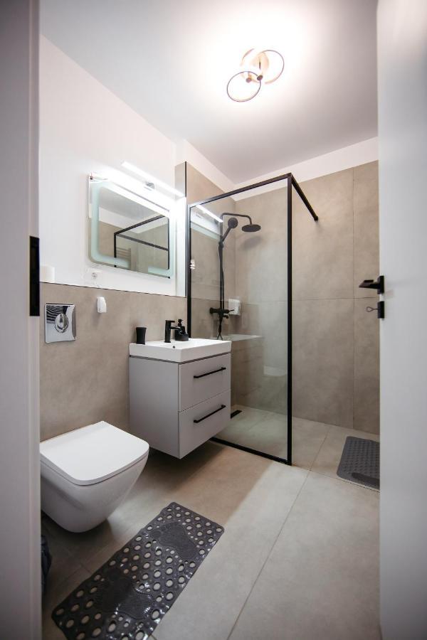 L&V Family Studio Διαμέρισμα Σινάια Εξωτερικό φωτογραφία